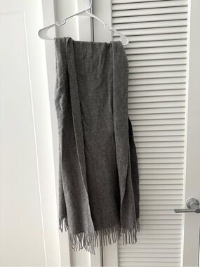 Soft Gray Fringed Scarf 100%wool